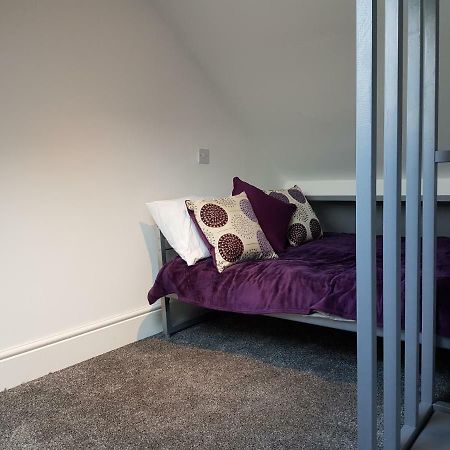 Webb Place 2 Bedroom Apartment ! Croydon Bagian luar foto