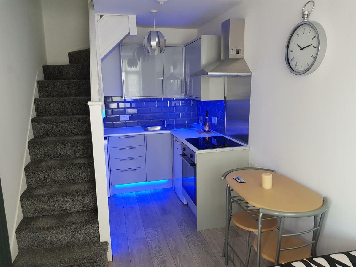 Webb Place 2 Bedroom Apartment ! Croydon Bagian luar foto